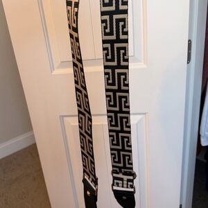 Stylish Black and Cream Geometric Guitar Style Handbag Strap